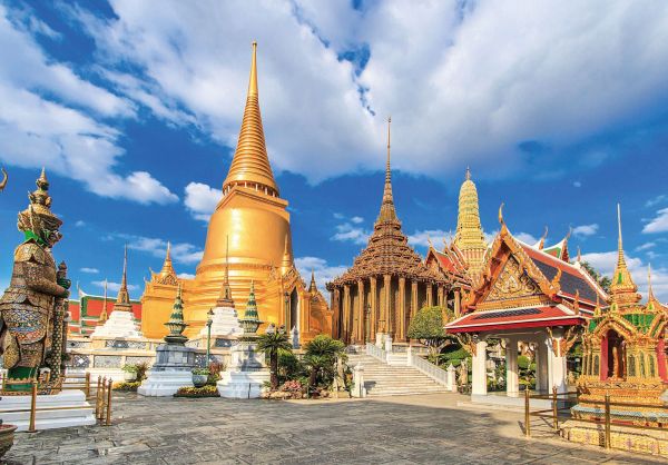 Bangkok-Wat-Phra-Kaeo-Smaragd-Buddha
