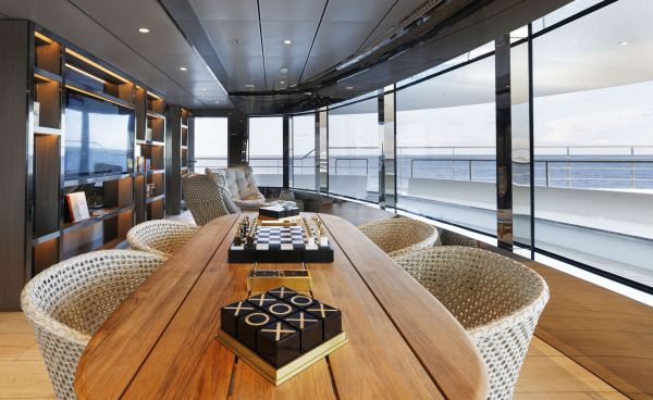 Emerald-Cruises-Observation-Lounge