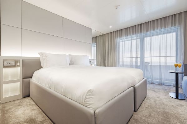 Emerald-Cruises-Balcony-Suite