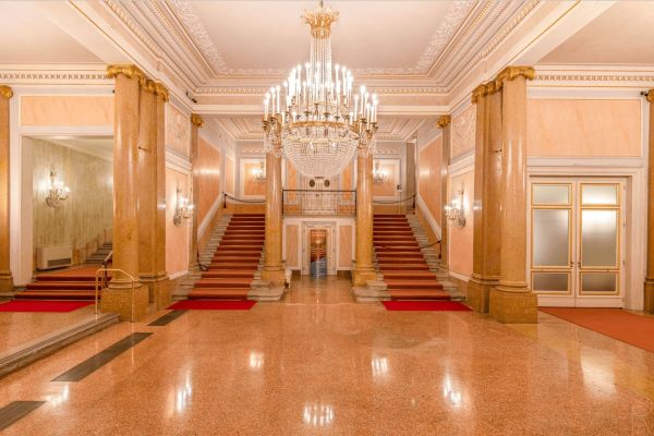 Teatro-La-Fenice-Foyer