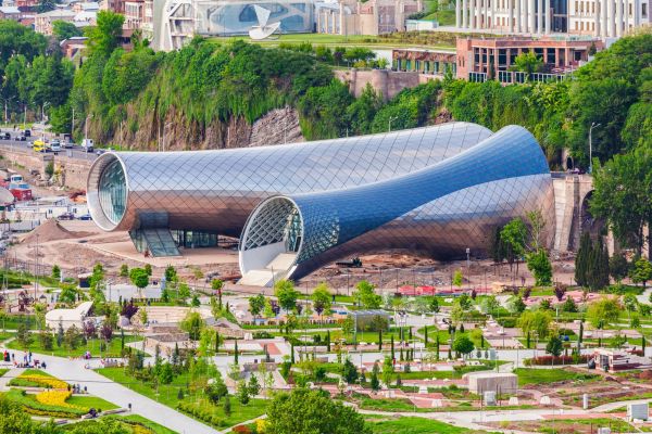 Tiflis-Ausstellungs-&-Konzerthalle