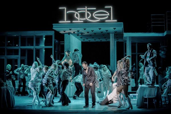 Oper-Halka-