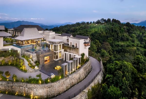 Dusit-Thani-Himalaya