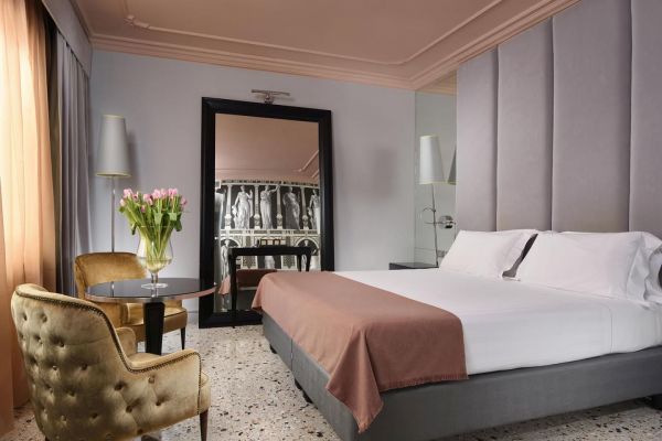 Rom-Leon's-Place-Classic-Zimmer