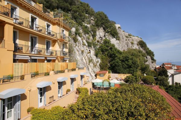 Nizza-Hotel-La-Pérouse-Terrasse