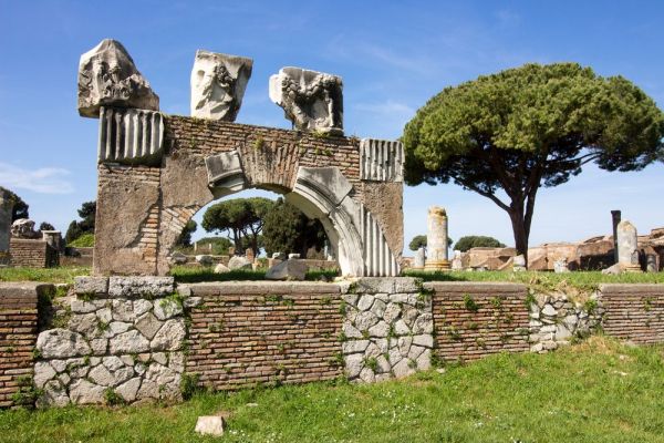 Rom-Ausgrabungsstätte-Ostia-Antica
