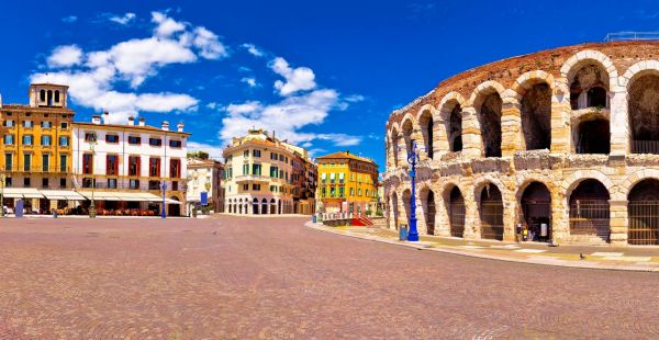 Arena-di-Verona-Piazza-Bra