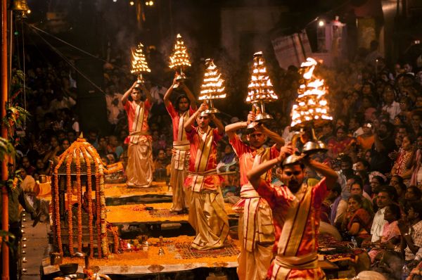 Varanasi_Aarti_Zeremonie