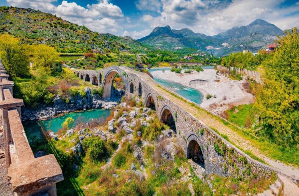 Albanien-Shkoder-Alte-Mes-Brücke