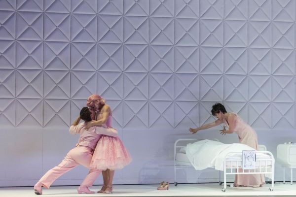 Oper-Lavoix-humaine-c-RoccoCasaluci2017