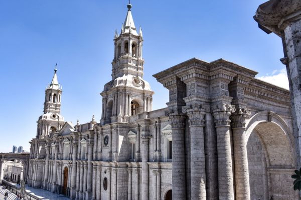Peru_Basilika-Kathedrale_von_Arequipa