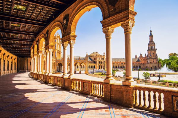 Plaza-Espana©shutterstock