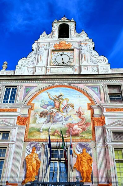 Palazzo-San-Giorgio©shutterstock