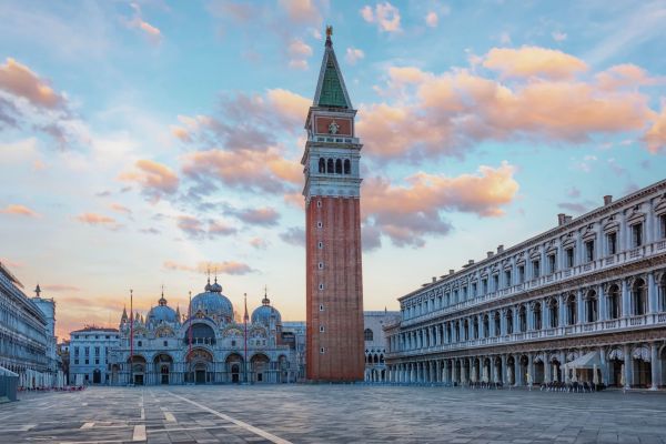 Markusplatz©shutterstock