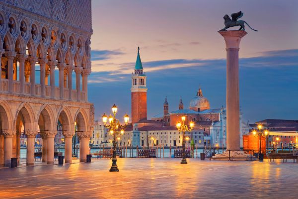 Markusplatz©iStock