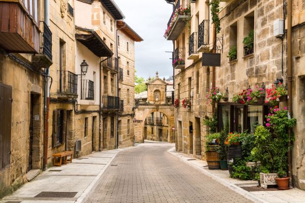 Dorf-Rioja©shutterstock
