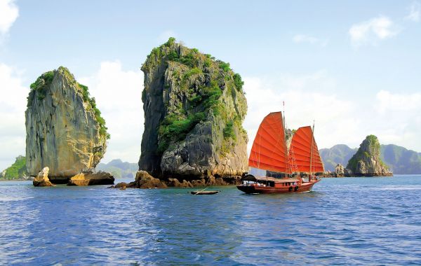 Vietnam-Ha-Long-Bay