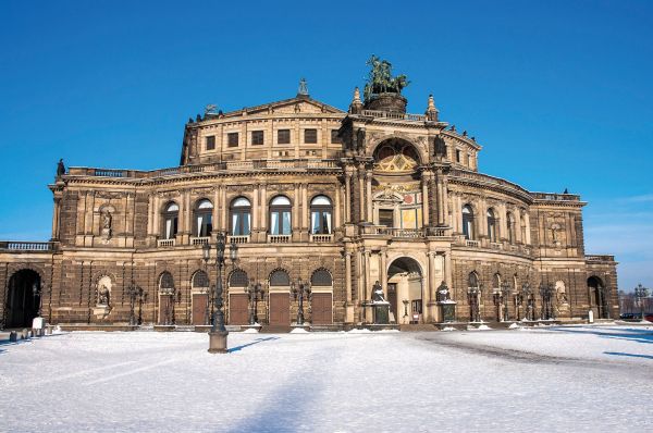 Dresden_Semperoper©shutterstock