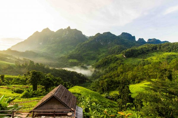 Nordthailand_Chiang_Dao_shutterstock_1184852500