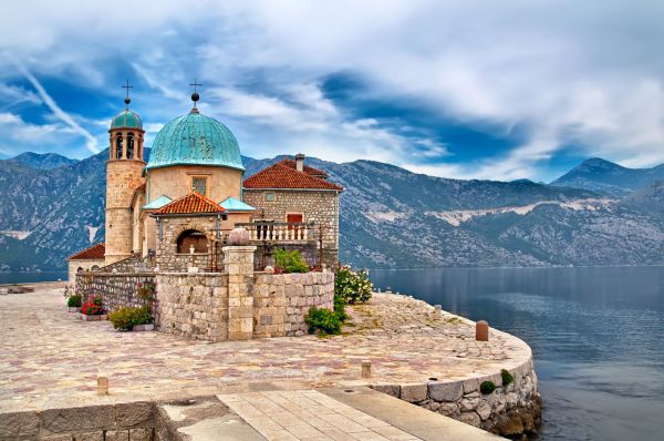 Maria-am-Felsen@shutterstock