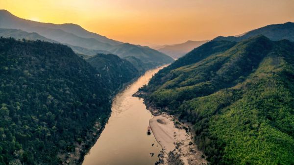 Heritage_Line_Upper_Mekong_Scenery