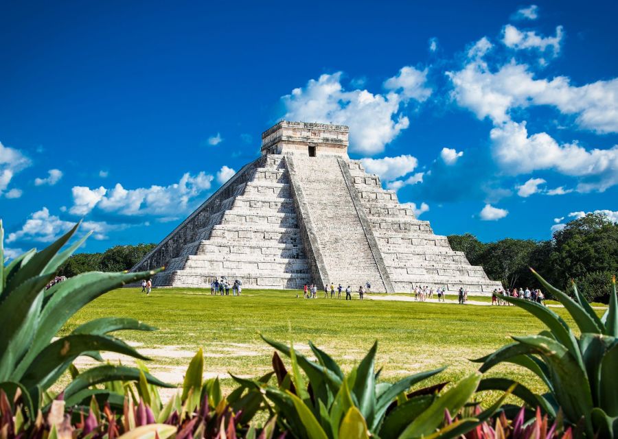 Mexiko-Chichen_Itza-shutterstock
